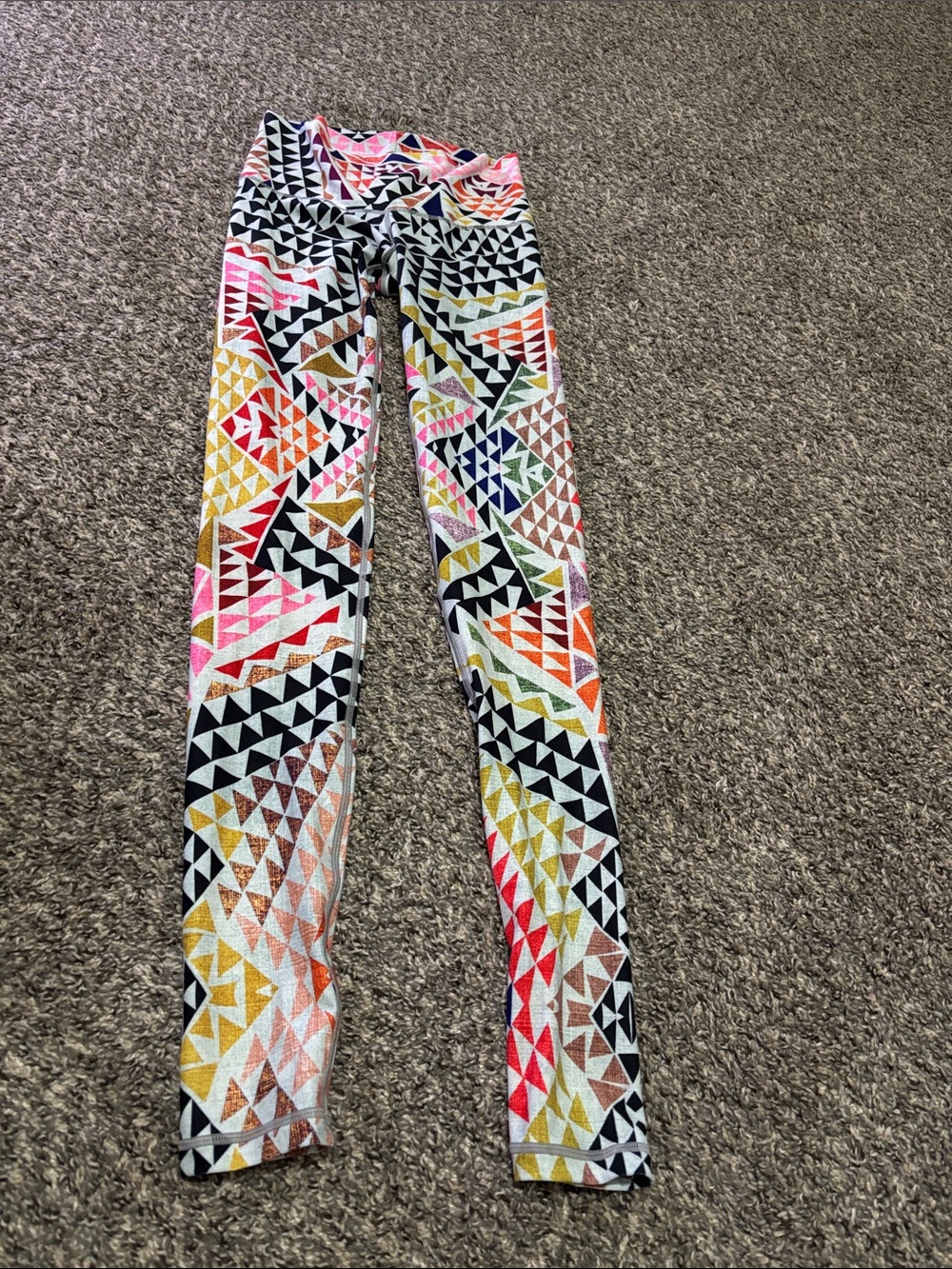 Niyama Sol triangle print leggings kaleidoscope multicolor S yoga athleisure gym